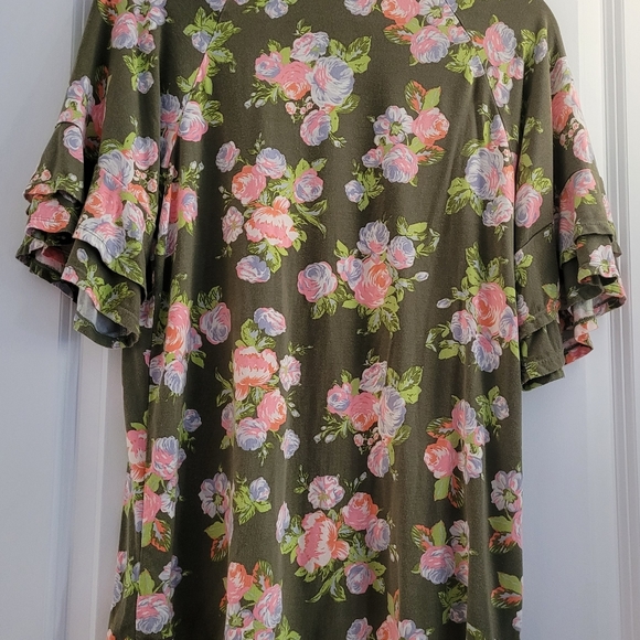 Matilda Jane size M relaxed fit top - Picture 2 of 3